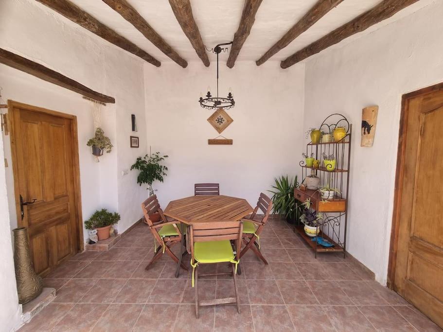Casa Arriba Village House In Zarra Eksteriør bilde